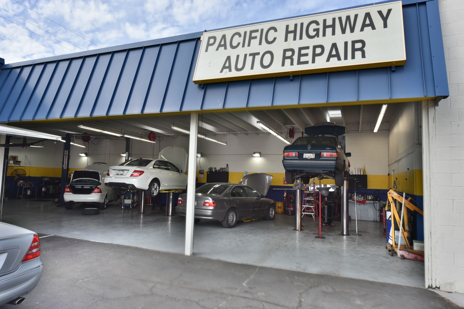 Our Service Bays at Pacific Highway Auto Repair
